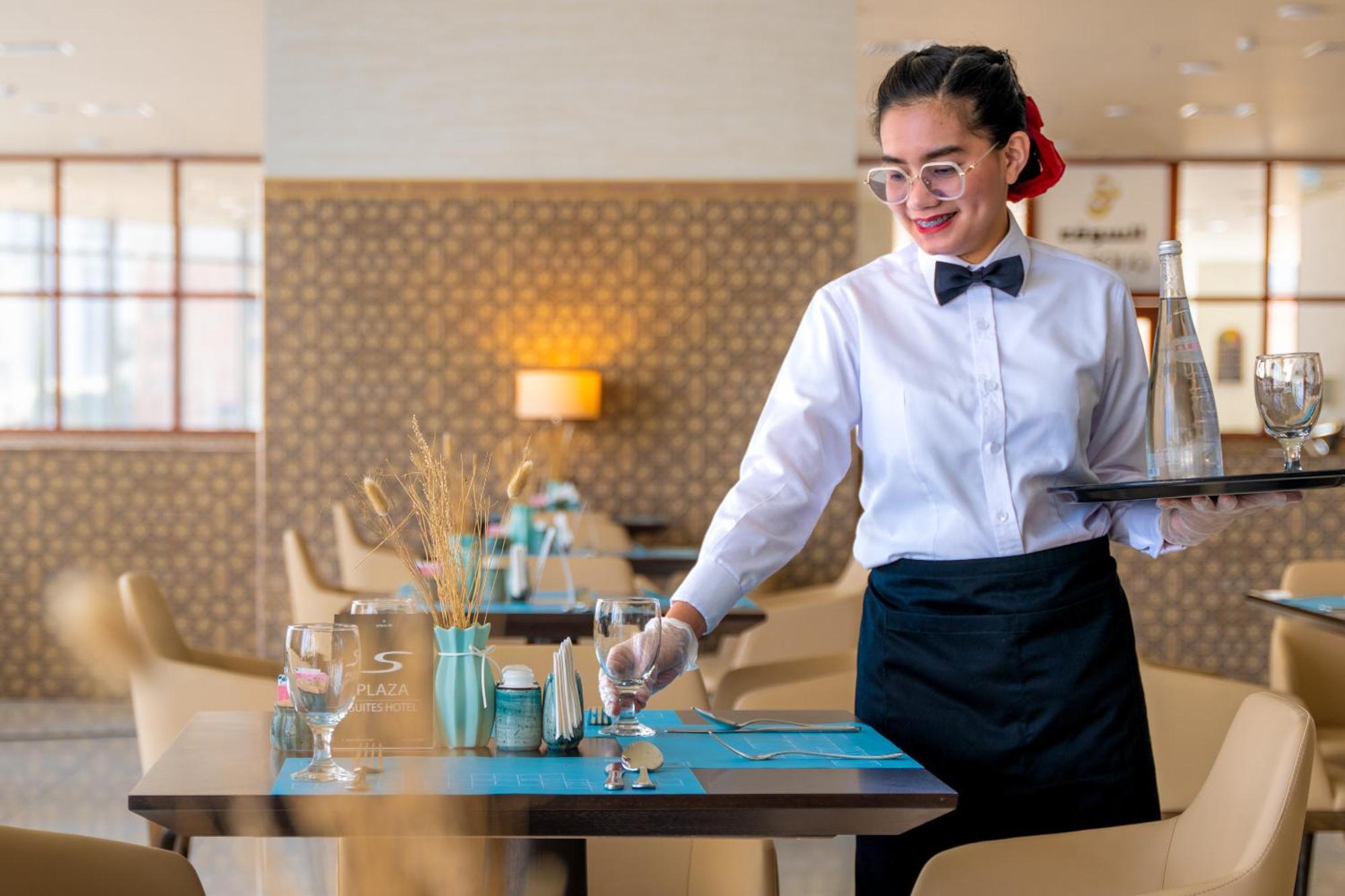 S Plaza Suites Hotel Seef Dış mekan fotoğraf