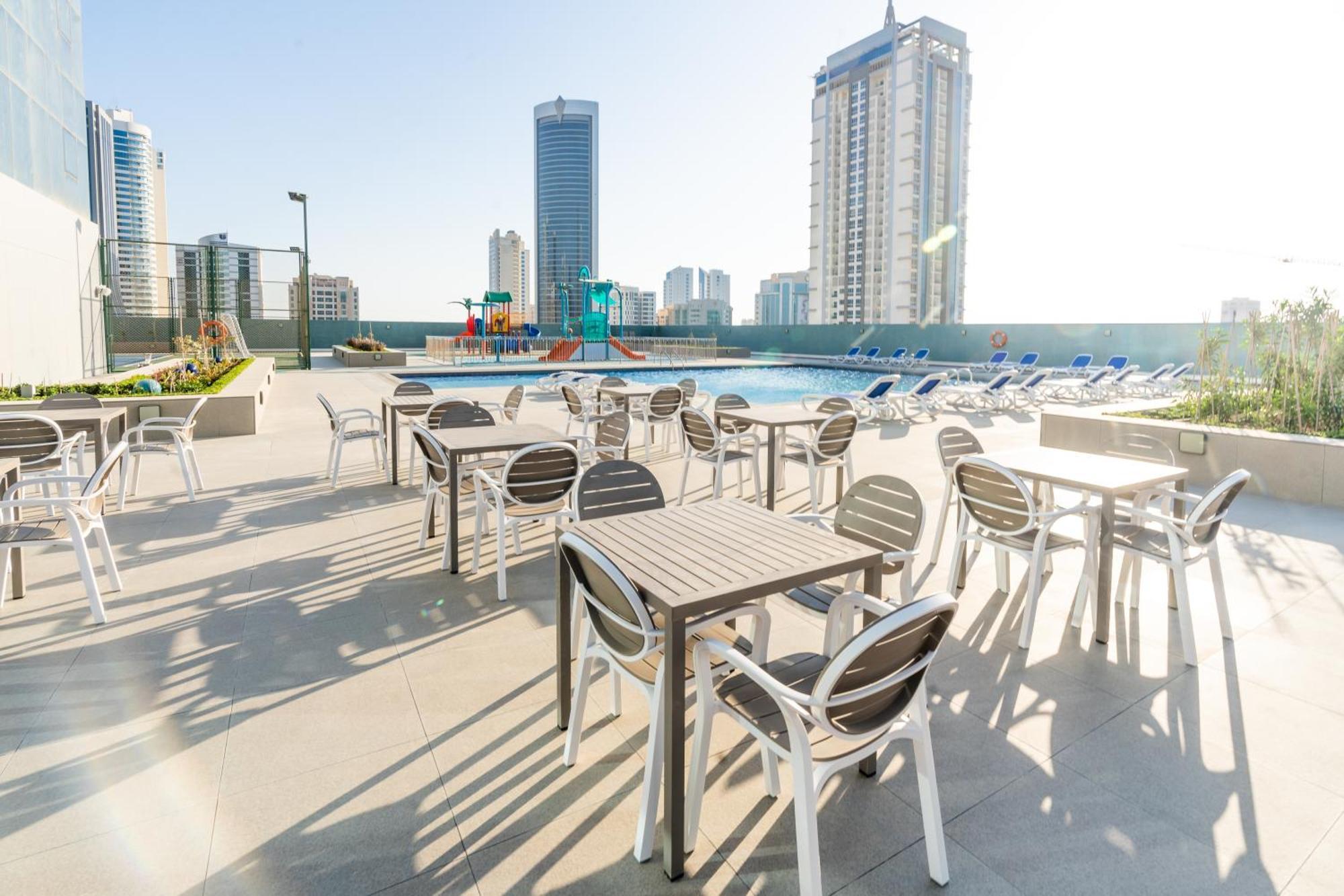 S Plaza Suites Hotel Seef Dış mekan fotoğraf
